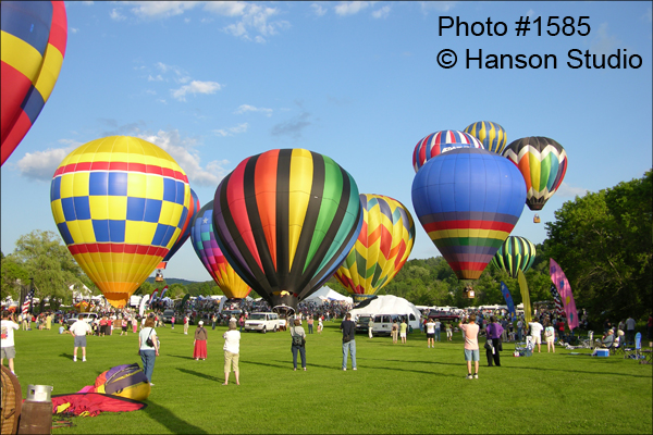 Quechee, VT - Balloon Fest - Daylight - 11+ Balloons